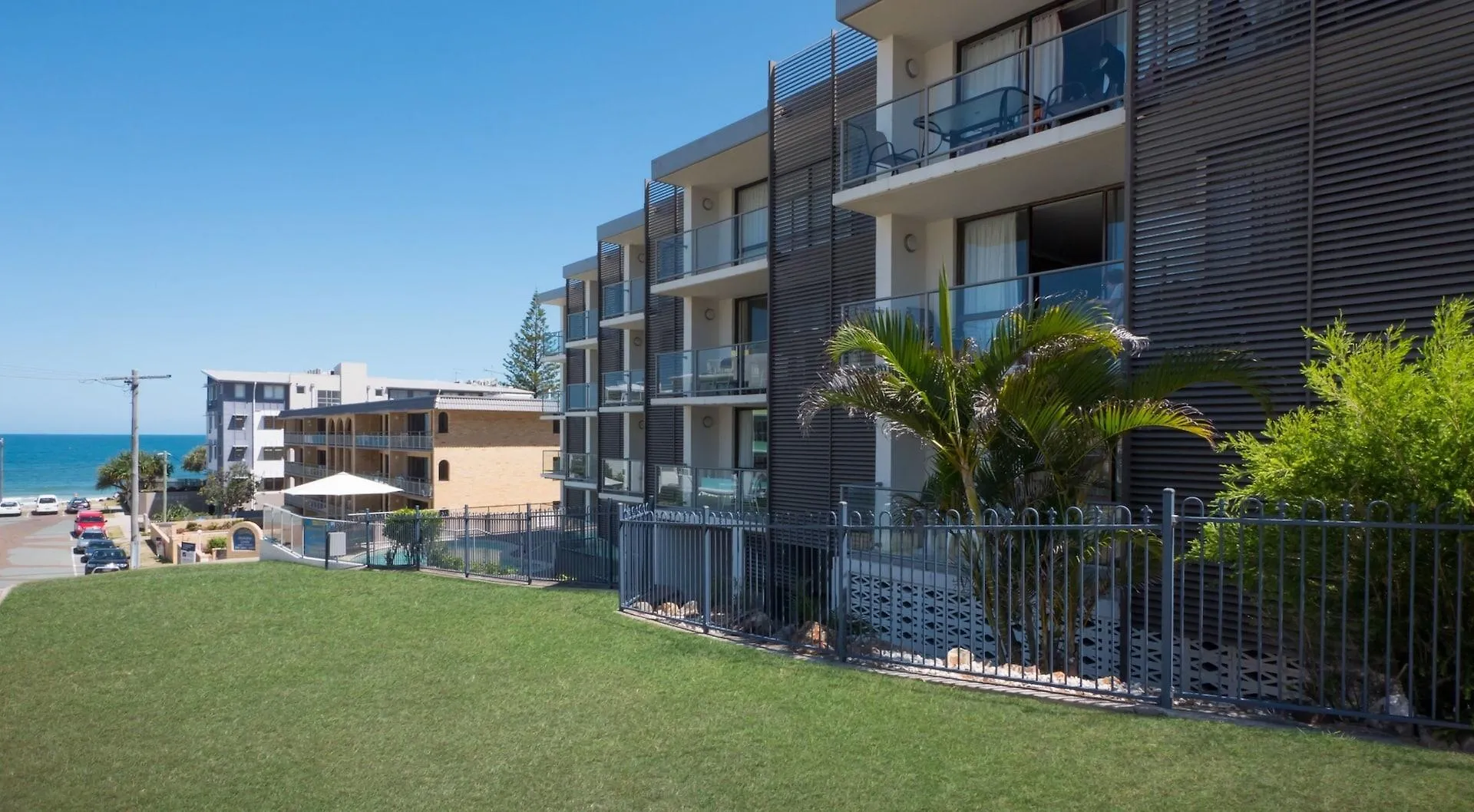 Merrima Court Holidays Aparthotel Caloundra 4*,