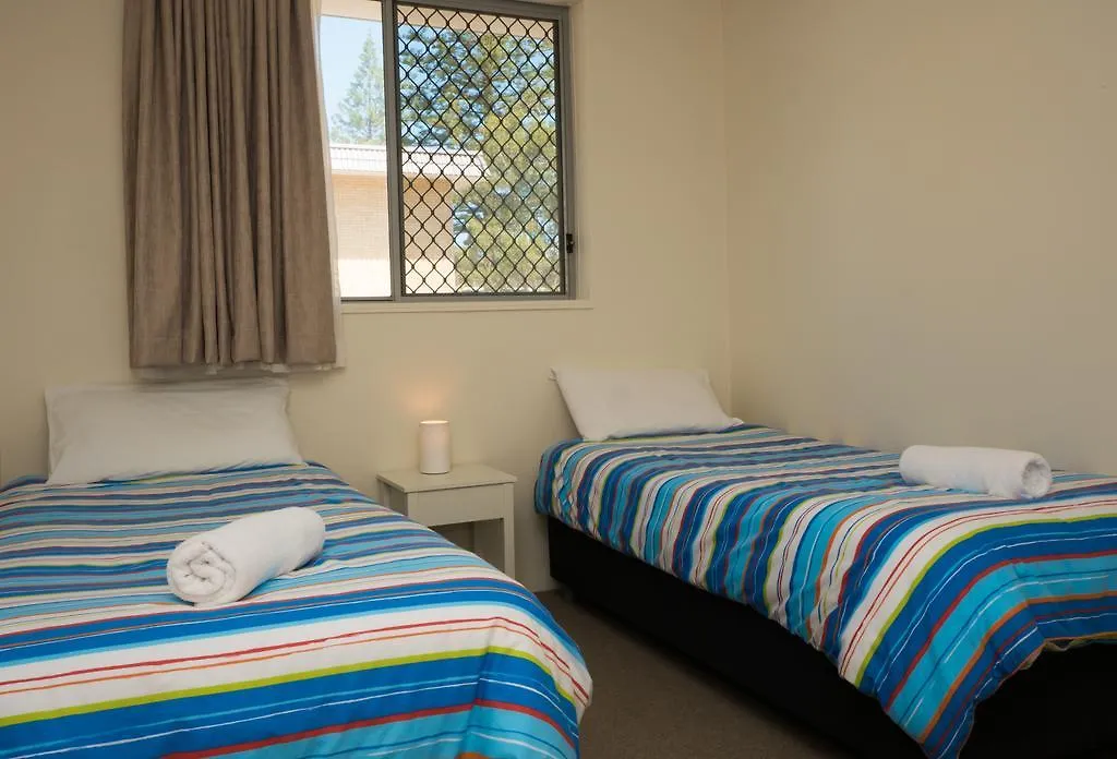 Merrima Court Holidays Aparthotel Caloundra