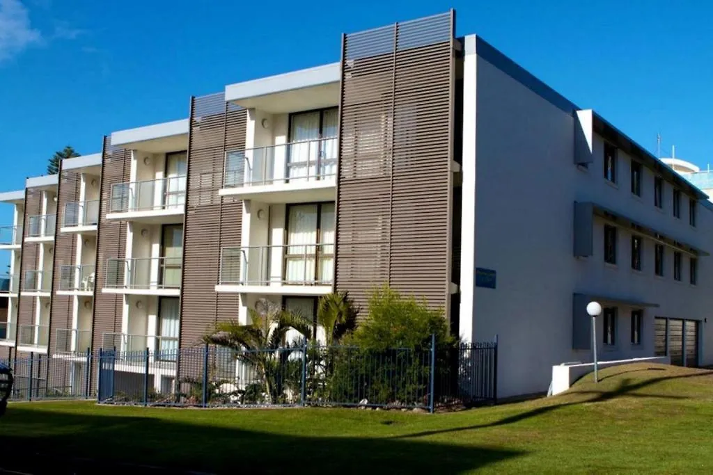 Merrima Court Holidays Aparthotel Caloundra