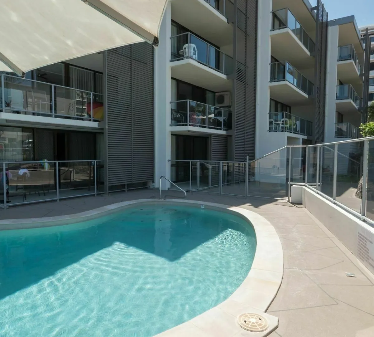 Merrima Court Holidays Aparthotel Caloundra 4*,  Australia